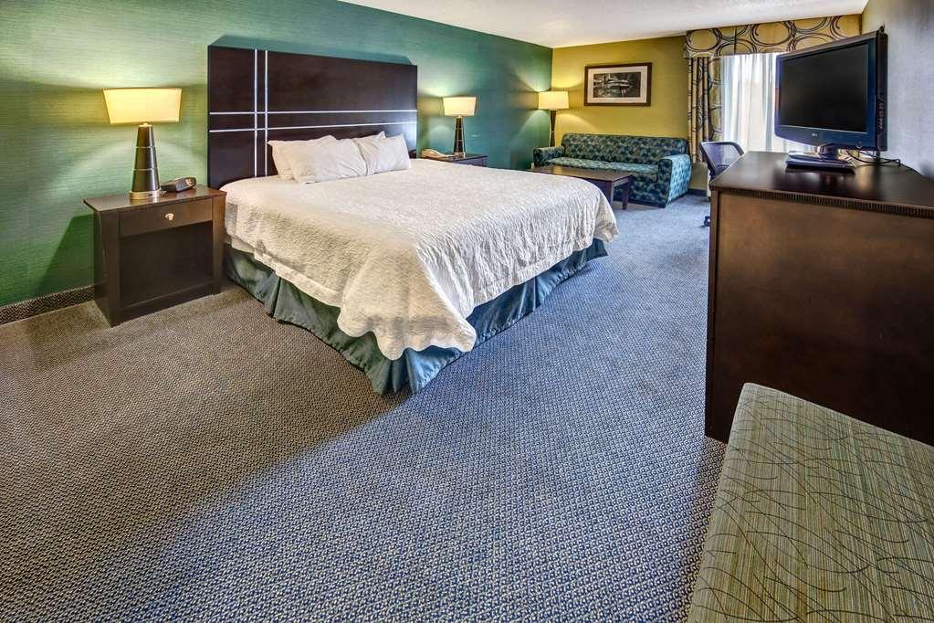 Hampton Inn Greensburg Δωμάτιο φωτογραφία