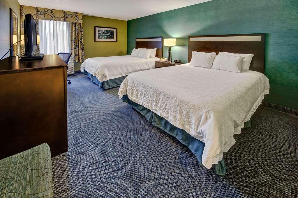 Hampton Inn Greensburg Δωμάτιο φωτογραφία