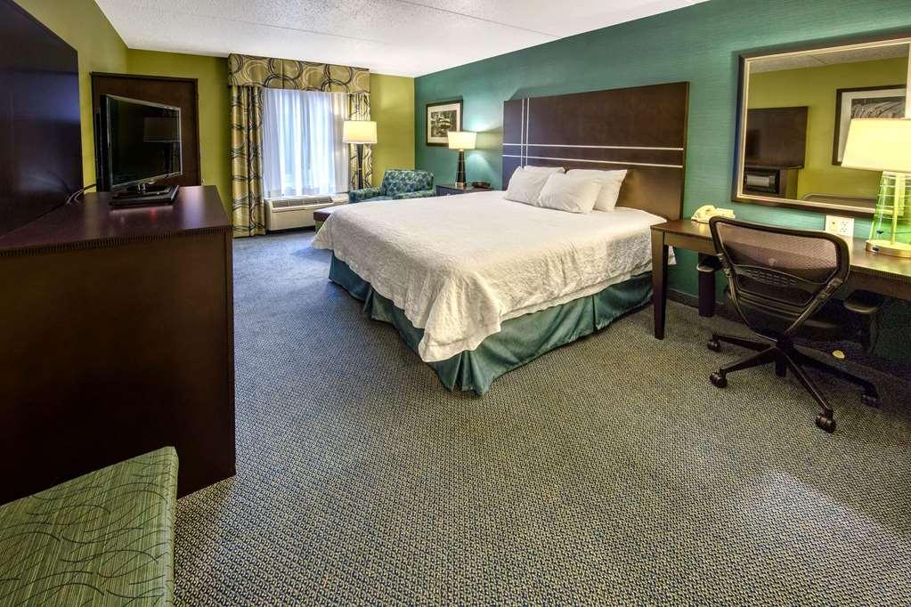 Hampton Inn Greensburg Δωμάτιο φωτογραφία