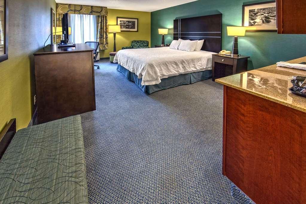 Hampton Inn Greensburg Δωμάτιο φωτογραφία